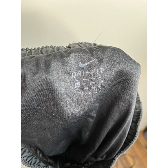 Nike Dri- Fit Black w/ White Logo Womens Running Athletic Shorts Size XS - Picture 4 of 4